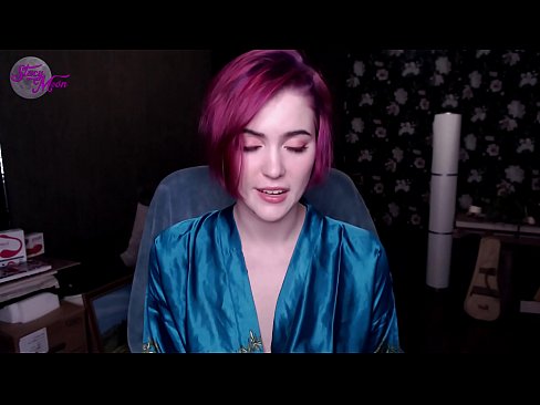 ❤️ Ntuziaka na jerk pụọ si a Russian girl na English ❤️ Ihe na-akpali agụụ mmekọahụ n'ụlọ ﹏